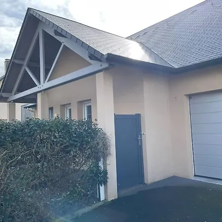 Situe Entre Caen & Bayeux Et La Bretteville-l'Orgueilleuse