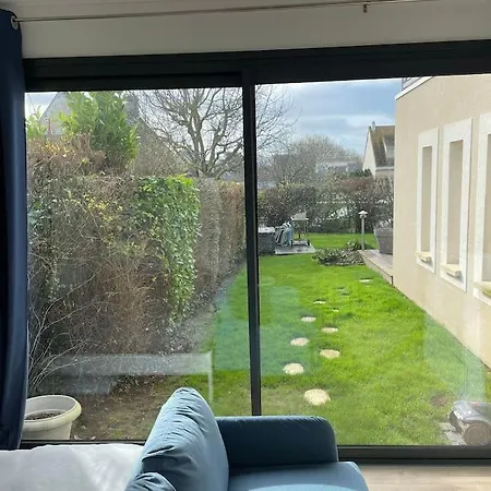 Situe Entre Caen & Bayeux Et La