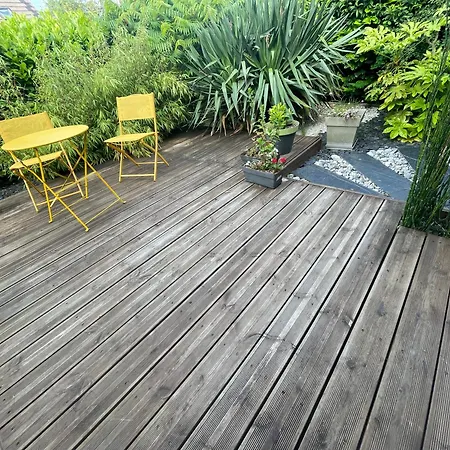 Situe Entre Caen & Bayeux Et La Bretteville-l'Orgueilleuse