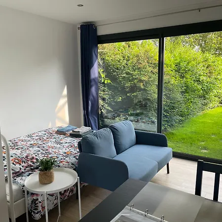 Situe Entre Caen & Bayeux Et La * Bretteville-l'Orgueilleuse