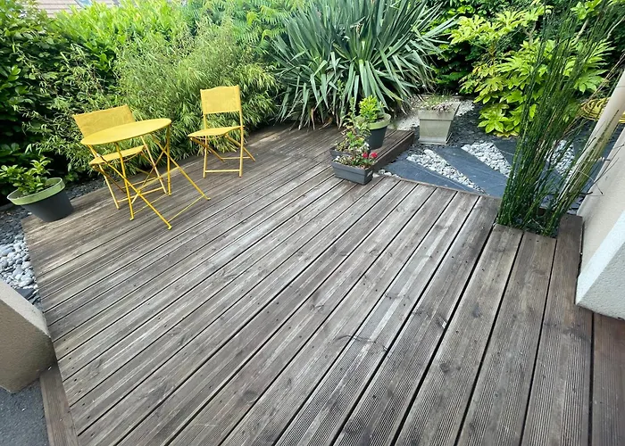 Situe Entre Caen & Bayeux Et La Bretteville-l'Orgueilleuse